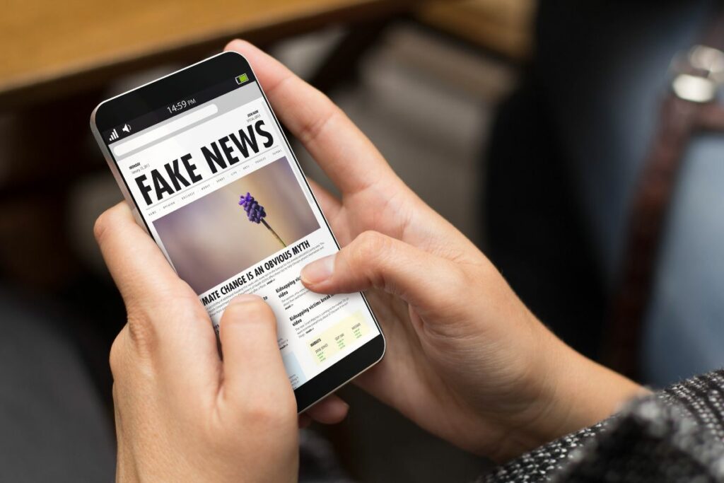 combater fake news